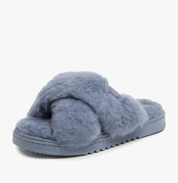 Fireside Women's Newcastle Crossband All Over Shearling Slipper Blue