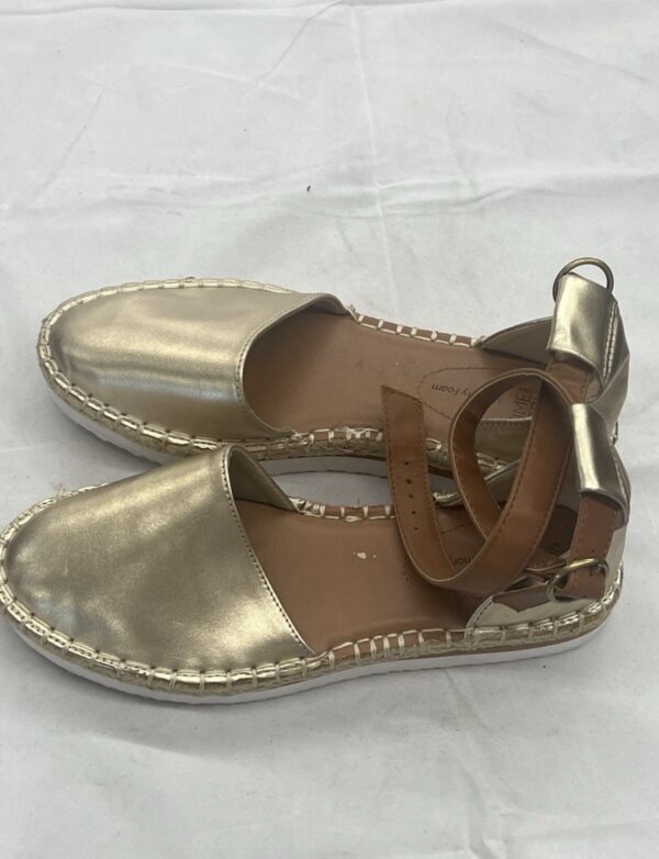 Women's Espadrille with Ankle Strap from Time and Tru Size 7.5 Gold
